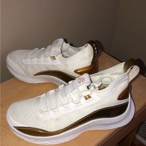 Under Armor Curry 8 Golden